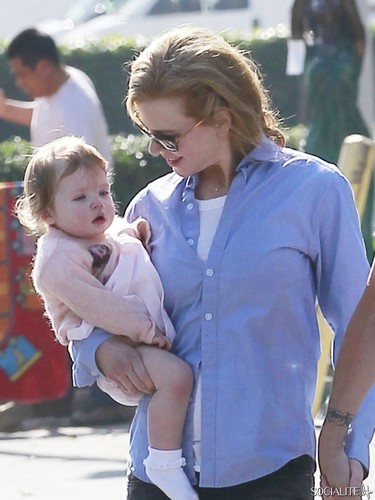  Keith and Nicole have desayuno tardío, brunch with daughter Faith Margaret