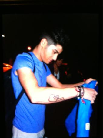  Zayn Malik's new tatoo ! :)