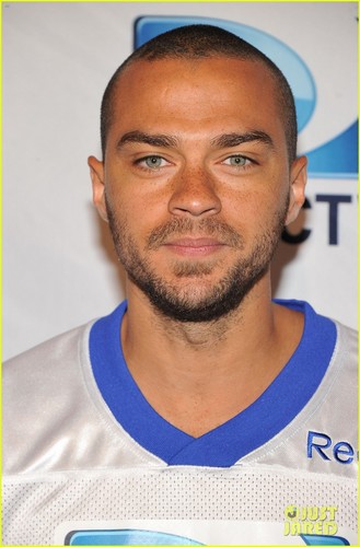  Jesse at Sixth Annual Celebrity plage Bowl Game