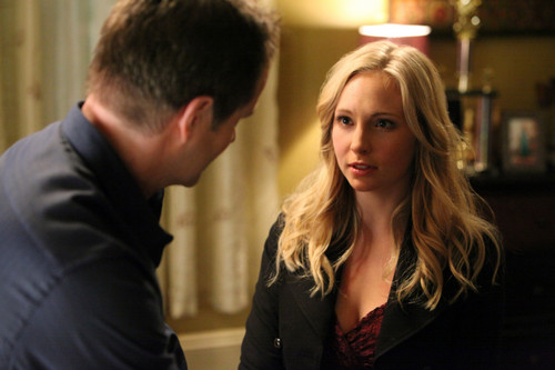 New-TVD-stills-3x13-Bringing-Out-the-Dead-candice-accola