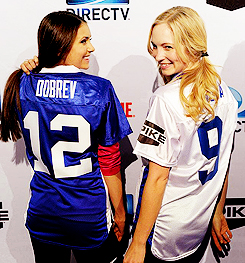  Nina in the DIRECTV’s Sixth Annual Celebrity ビーチ Bowl