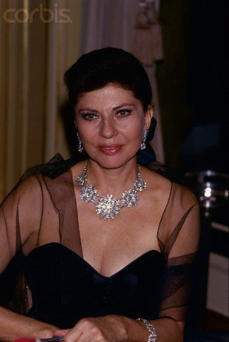  Sorayâ Asfandiyâri-Bakhtiyâri; 22 June 1932 – 26 October 2001