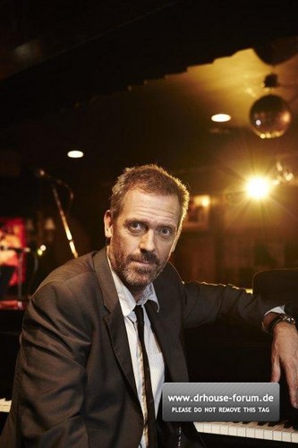  Hugh Laurie-Photoshoot 由 Amanda Friedman for the Sunday Telegraph 2011.