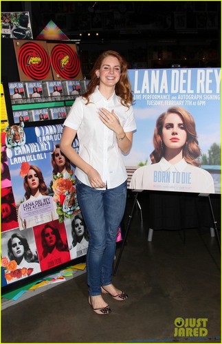  Lana Del Rey: Amoeba موسیقی Hollywood Signing!