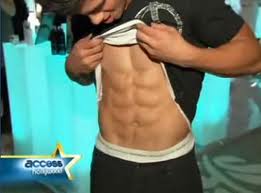  Taylor workout his abs