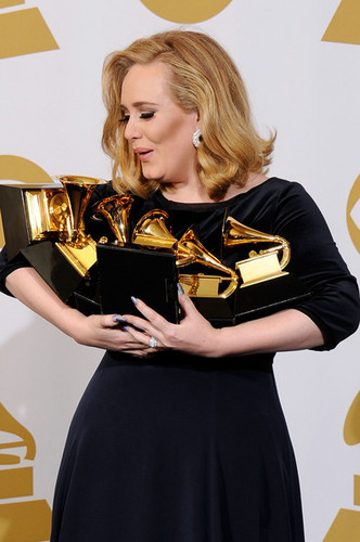  Adele @ the 54th Annual GRAMMY Awards - Press Room