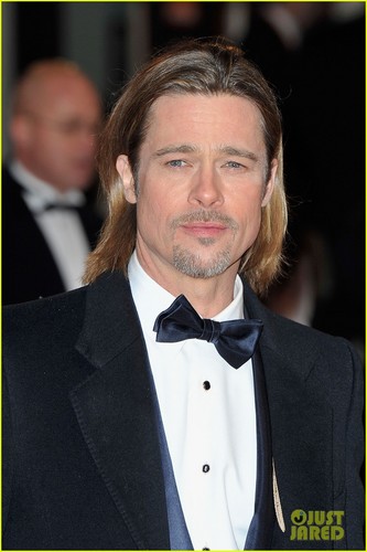  Brad Pitt - BAFTAs 2012 Red Carpet