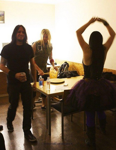  Evanescence in Japon