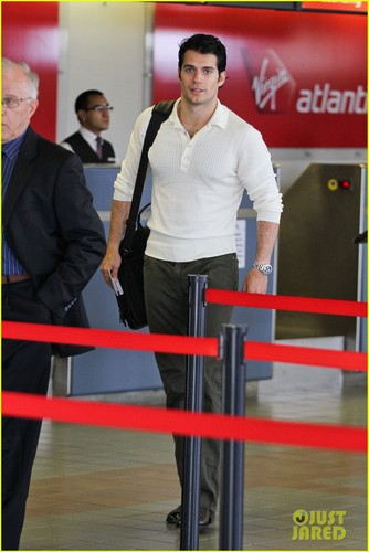 Henry Cavill: Later, L.A.!
