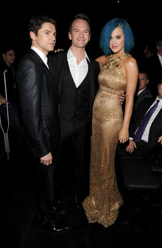  Neil, David and Katy Perry @ the 54th Annual GRAMMY Awards - Backstage And Audience