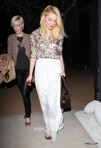  OUT IN BEVERLY HILLS WITH HER SISTER (FEBRUARY 9TH)