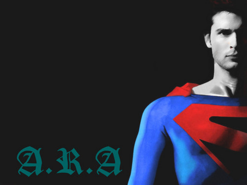  सुपरमैन TOM