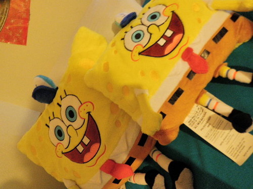  SpongeBob 枕 Pets