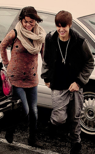  Justin Bieber and Selena Gomez NEW pics