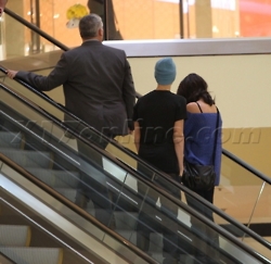  Justin Bieber and Selena Gomez at beverly center