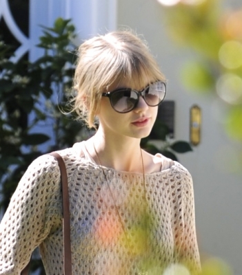  16.02 - Leaving a friend’s house in Brentwood, CA
