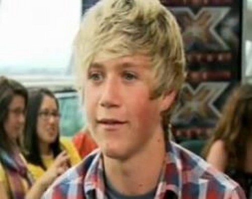  First time i fell in cinta with Niall James Horan <3