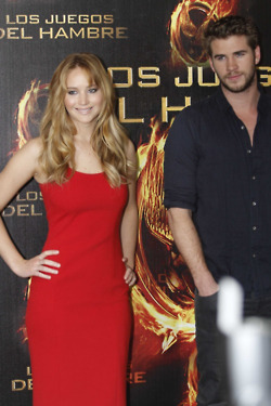 Jennifer and Liam promoting The Hunger Games in Mexico
