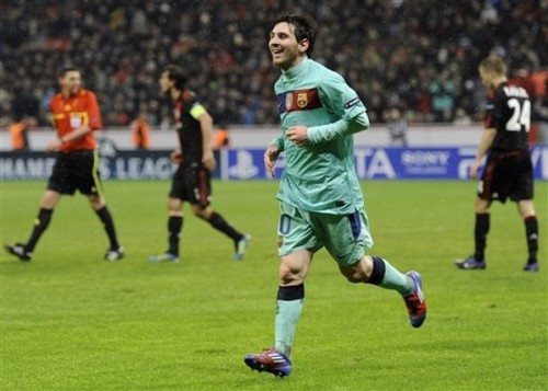  Lionel Messi: Bayer Leverkusen (1) v FC Barcelona (3) - UEFA CL