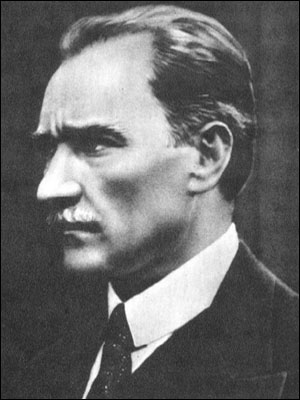  Mustafa Kemal Atatürk ( 19 May 1881 –10 November 1938)