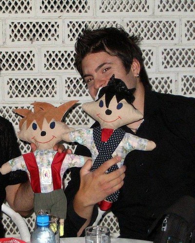  Tose with puppets