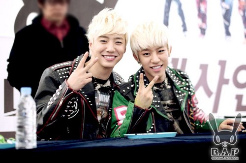  B.A.P. first fã signing event