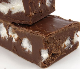  Cioccolato marshmallow, caramella gommosa e molle caramella fondente, fudge