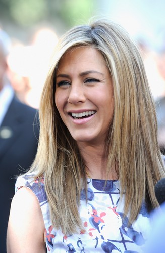  Jennifer Aniston Getting Her سٹار, ستارہ On The Hollywood Walk Of Fame [22 February 2012]