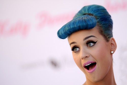  Launch of Katy Perry Lashes in Glendale [22 February 2012]