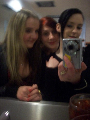  Me, carlotta, charlotte & Tania On A Girlz Nite Out In BFD ;) 100% Real ♥