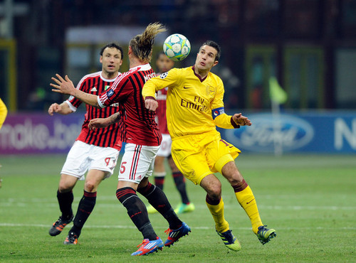  R. وین Persie (AC Milan - Arsenal)