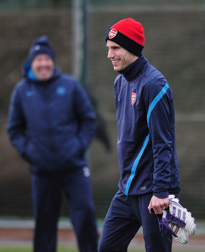  R. وین Persie (Arsenal training session)