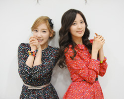 Taeyeon & Seohyun @ Music Core
