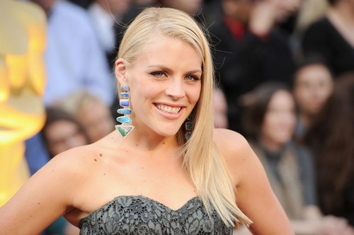  Busy Philipps - 84th Annual Academy Awards/red carpet - (26.02.2012)