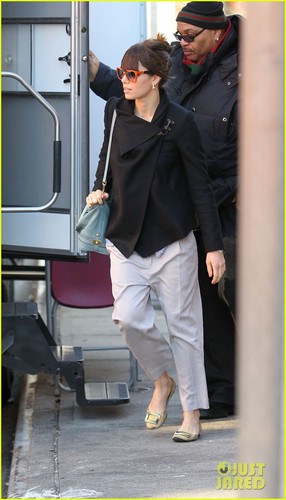  Jessica Biel Visits Justin Timberlake At Work
