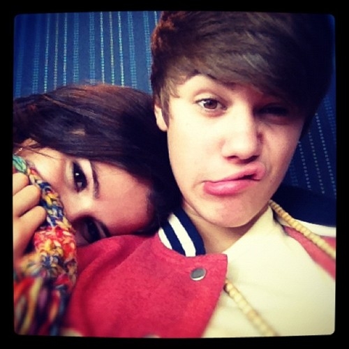  Justin Bieber and Selena Gomez Movie ngày