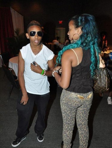  Prod and Zonnique
