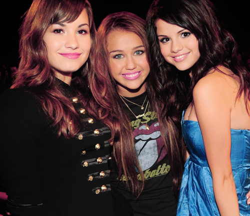  Sel With Friends<3