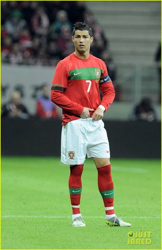  Cristiano Ronaldo Has 'Ambition to Win' Euro 2012