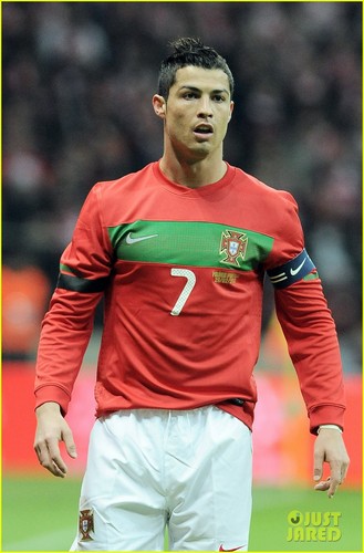  Cristiano Ronaldo Has 'Ambition to Win' Euro 2012