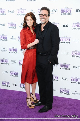  Hilarie बर्टन & Jeffery Dean मॉर्गन At2012 Film Independent Spirit Awards