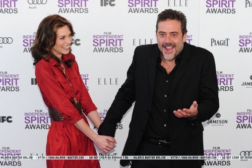  Hilarie полиспаст, бертон & Jeffery Dean морган At2012 Film Independent Spirit Awards