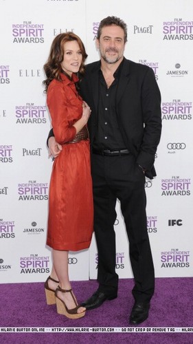  HilarieBurton&JefferyDean MorganAt2012 Film Independent Spirit Awards