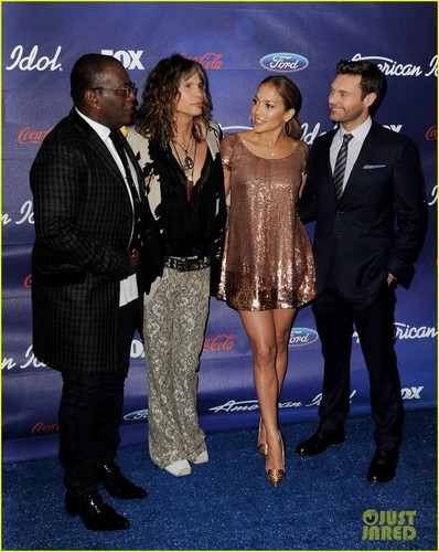  Jennifer Lopez & Casper Smart: Vor with 'Idol' Finalists!