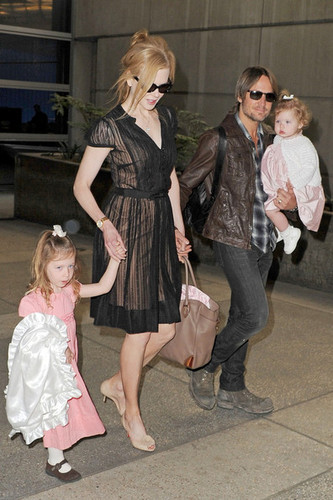 Nicole Kidman and Keith Urban at the Airport