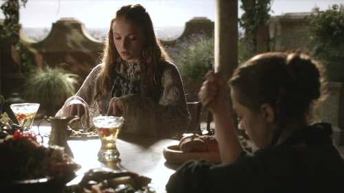  Sansa and Arya Stark
