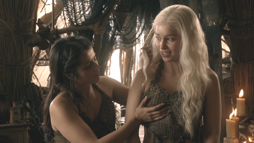  Daenerys Targaryen and Irri