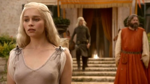  Daenerys and Viserys with Illyrio