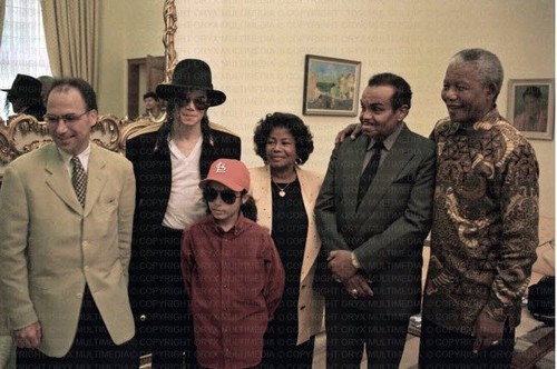 Michael Jackson, Omer Bhatti, Katherine Jackson and Joe Jackson