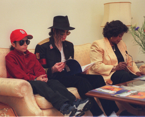 Omer Bhatti, Michael Jackson and Katherine Jackson
